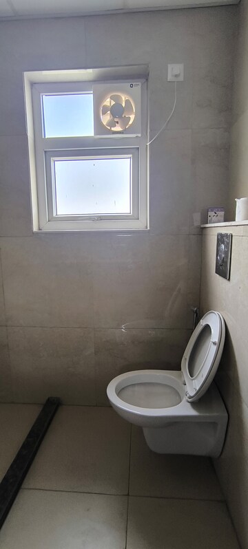 Bathroom in 4 BHK Builder Floor at BPTP Amstoria, Sector 102 – for Rent
