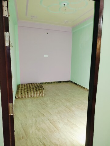 Room in 2 BHK Independent House at Nijampur Malhaur – for Rent