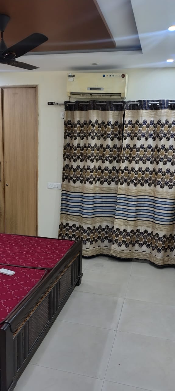 2 BHK + Extra Room Apartment For Rent in RPS Savana