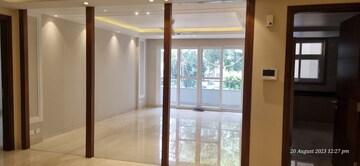 Building Lobby in 4 BHK Builder Floor at Safdarjung Enclave – for Rent