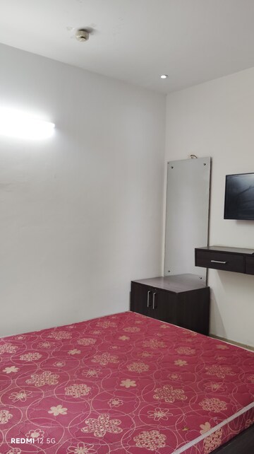 Studio Apartment For Rent in Ajnara Daffodil, Sector 137