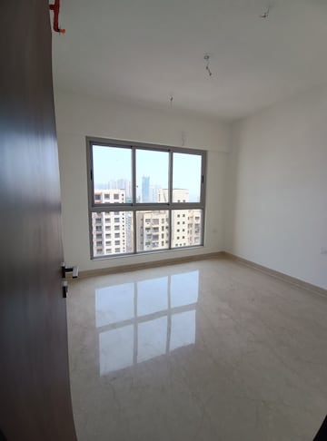 Room in 1 BHK Apartment at Piramal Revanta Ravin, Mulund West – for Sale