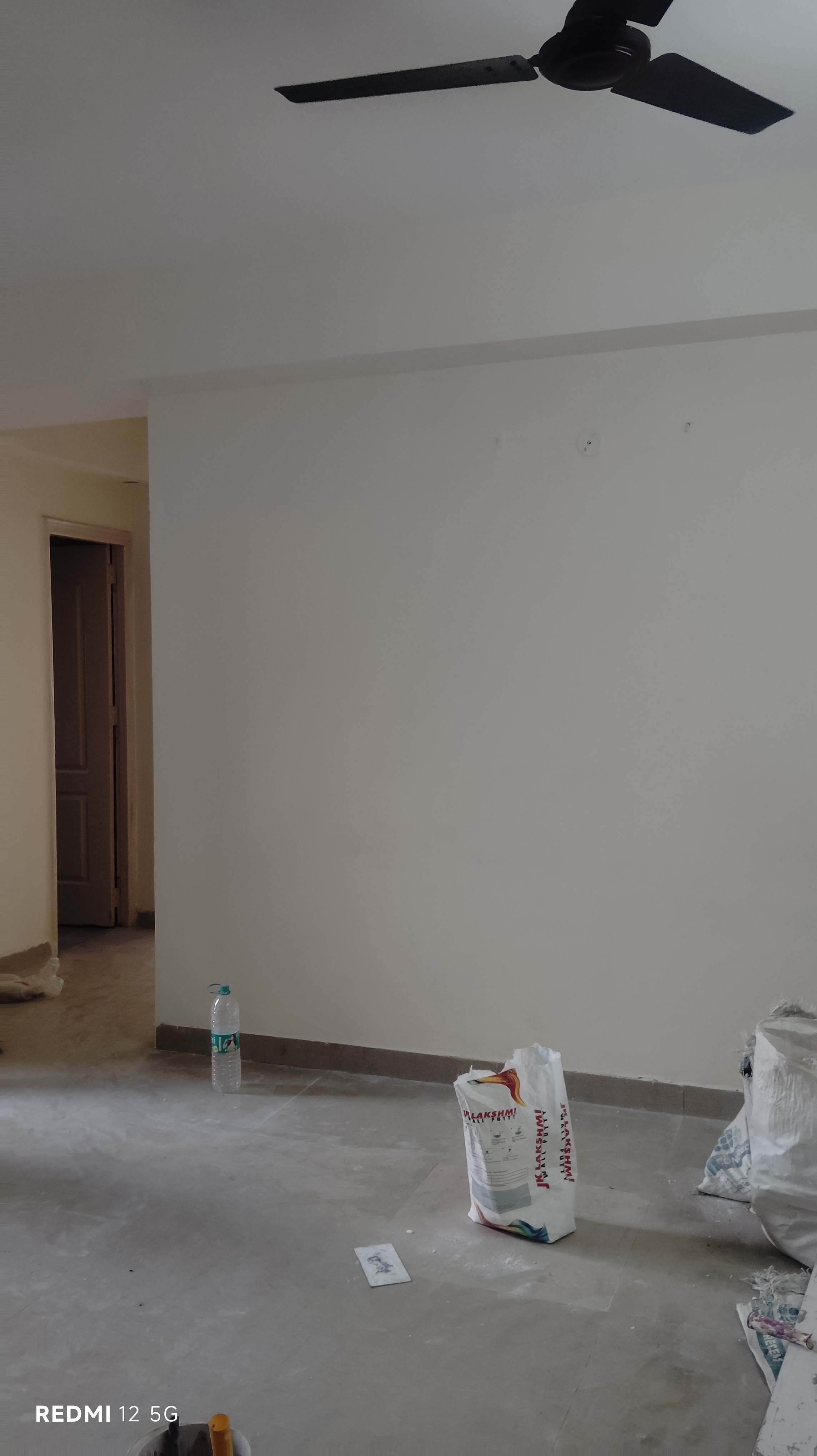 2 BHK Apartment For Rent in Paras Tierea