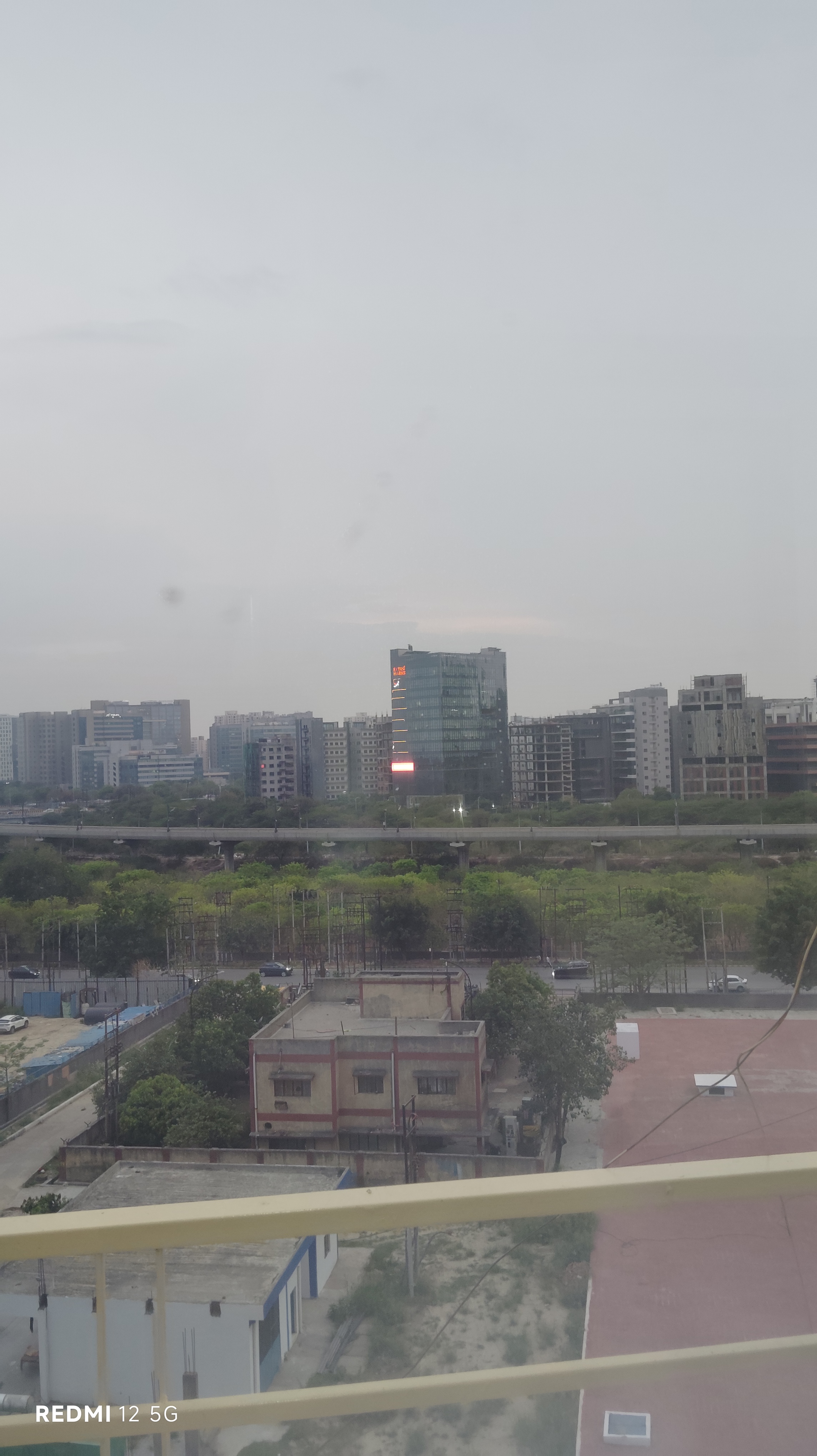 3 BHK + Servant Room Apartment For Rent in Paras Tierea