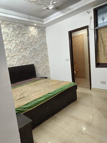 Bedroom in 2 BHK Builder Floor at Saket – for Rent