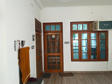 Living Room in 2 BHK Independent House at Gomti Nagar – for Rent