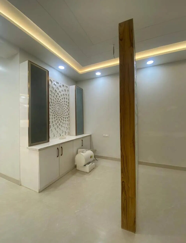 Room, sector 135 3 Bedroom 1275 Sq.Ft. Builder Floor In Sector 135 Noida 8621809