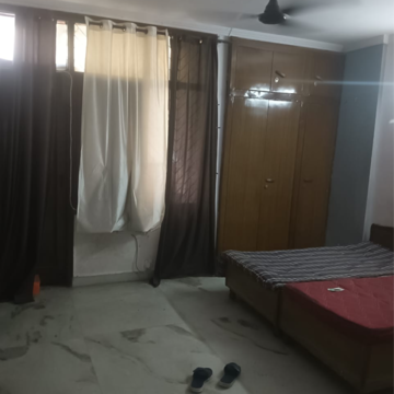 Living Room in 3 BHK Builder Floor at Shivalik Colony – for Rent
