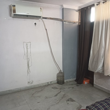Building Lobby in 3 BHK Builder Floor at Shivalik Colony – for Rent