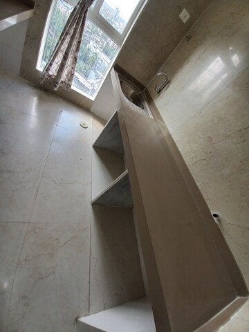 Balcony in 2.5 BHK Apartment at Dosti Oro 67, Kandivali West – for Rent