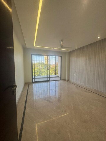 3.5 BHK Apartment For Sale in Emaar Palm Hills, Sector 77