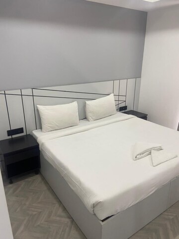 1 BHK Apartment For Rent in DLF Building 10, Dlf Phase ii