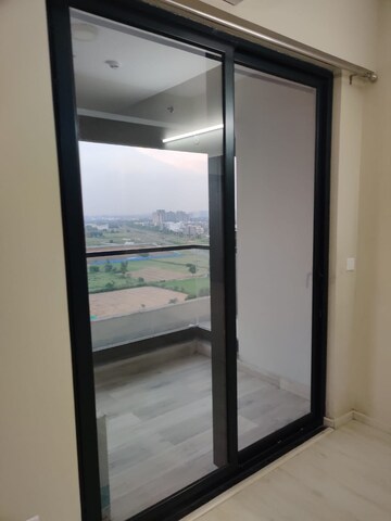 Room in 2 BHK Apartment at M3M Corner Walk, Sector 74 – for Rent