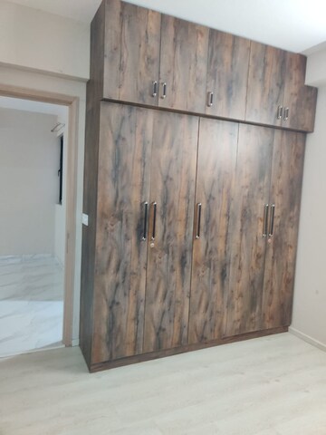 Furnished Amenities in 2 BHK Apartment at M3M Corner Walk, Sector 74 – for Rent