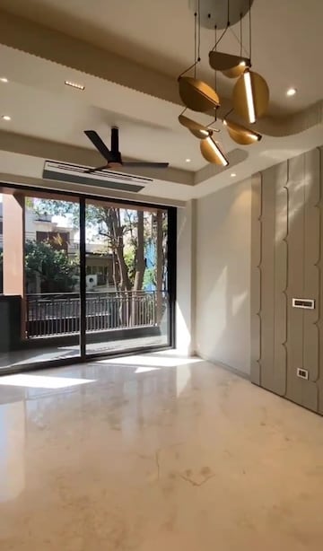 Living Room in 3 BHK Builder Floor at Nirvana Country – for Sale