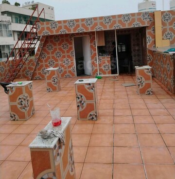 Parking in 5 BHK Villa at Eldeco Mansionz, Sector 48 – for Rent