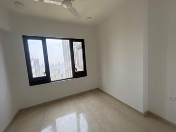 Room in 3 BHK Apartment at Lodha The Park, Worli – for Rent