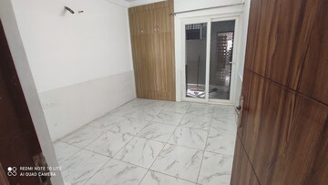 Room in 3 BHK Builder Floor at Dhakoli – for Rent