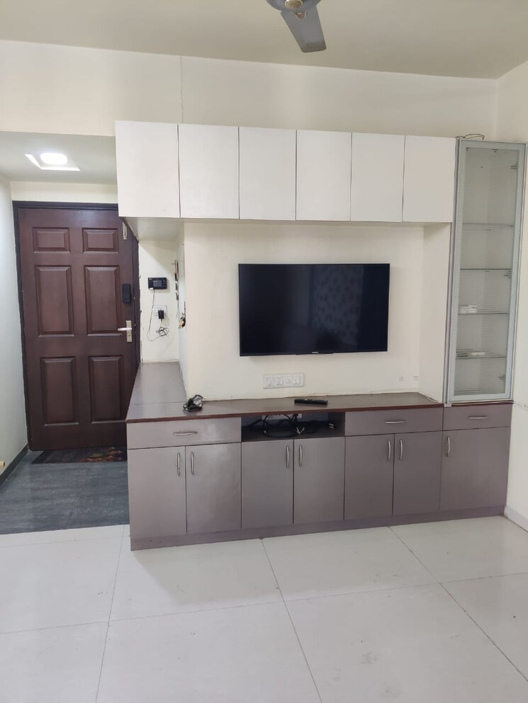 Living Room, makarba 3 Bedroom 1700 Sq.Ft. Apartment In Makarba Ahmedabad 8622448