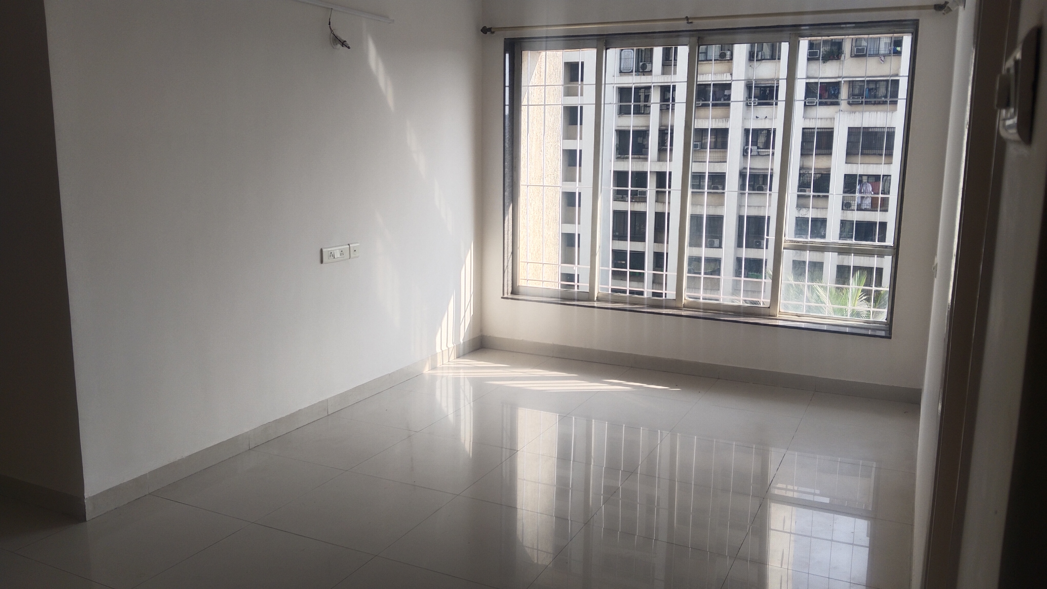 2.5 BHK 1050 Sq.Ft. Apartment in Gundecha Altura