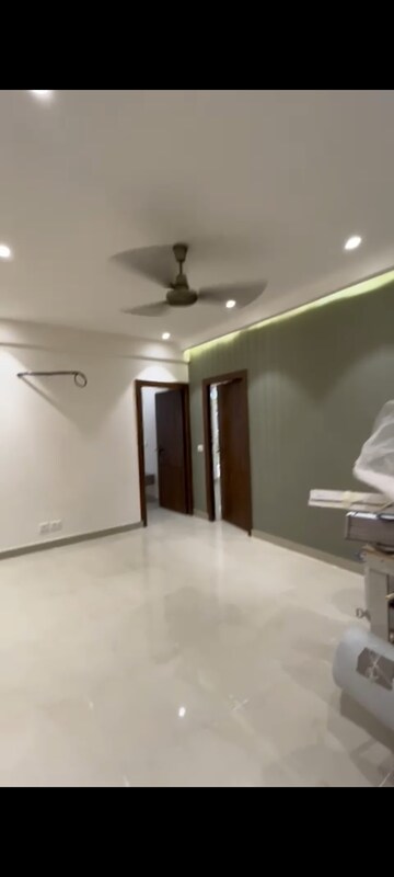 2 BHK Apartment For Rent in Suncity Avenue 76, Sector 76