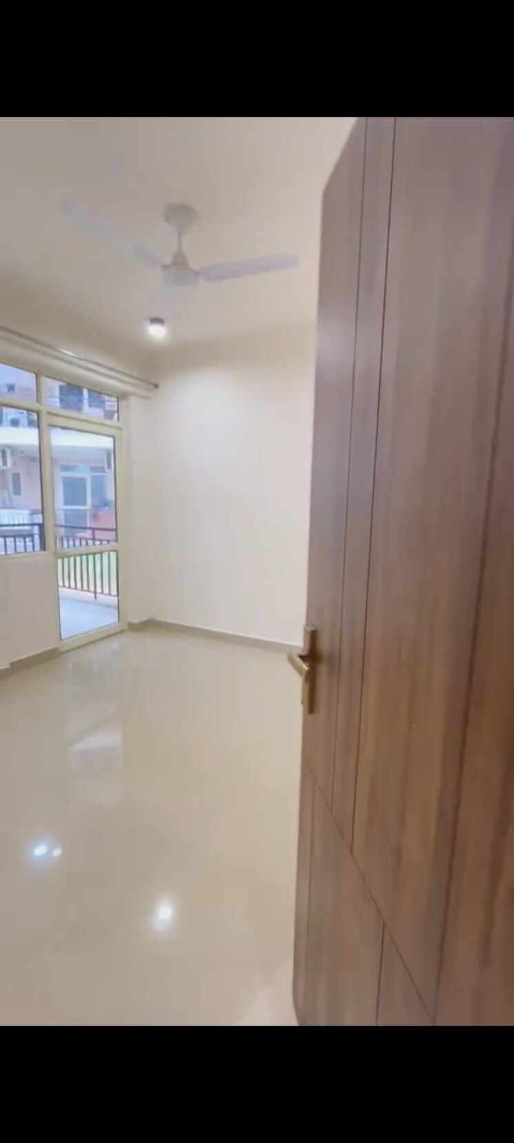 Room, suncity-avenue-76 2 Bedroom 900 Sq.Ft. Apartment In Sector 76 Gurgaon 8622583