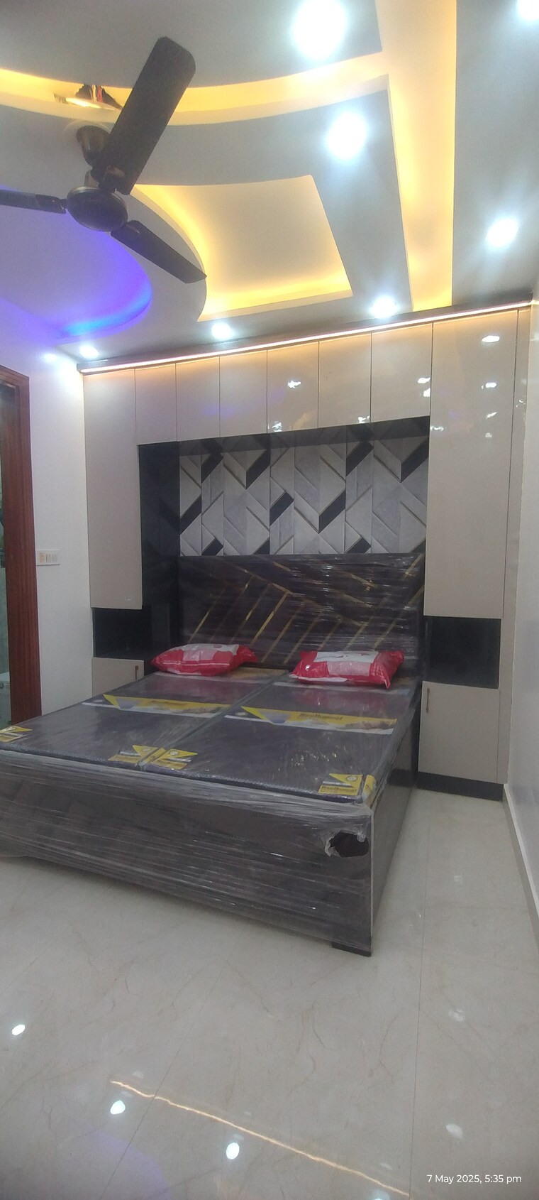 Bedroom, uttam nagar 2 Bedroom 60 Sq.Yd. Builder Floor In Uttam Nagar Delhi 8622529