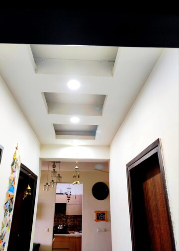 Furnished Amenities in 3 BHK Builder Floor at BPTP Parkland Pride, Sector 77 – for Sale