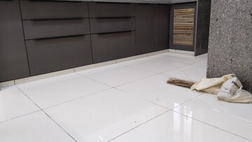  3 BHK Builder Floor at Railnagar – for Sale