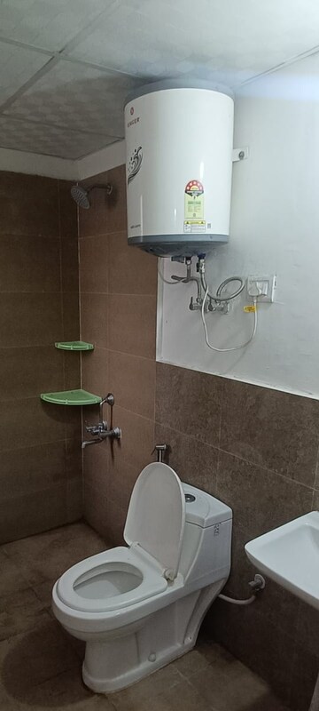 Master Bedroom in 2 BHK Apartment at Suncity Avenue 76, Sector 76 – for Rent