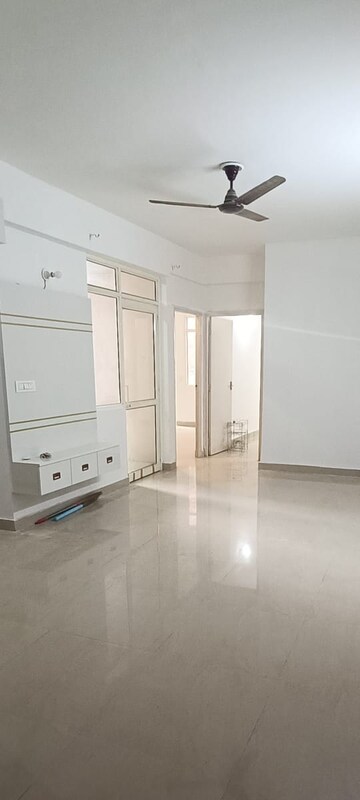 2 BHK Apartment For Rent in Suncity Avenue 76, Sector 76