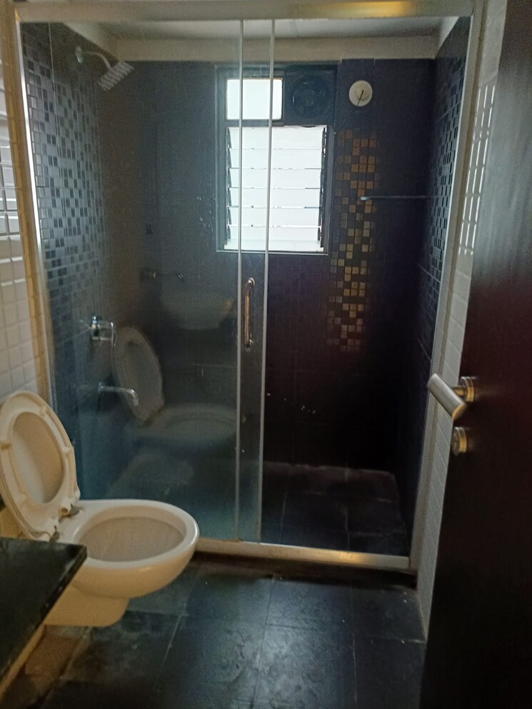 Bathroom, skyi-songbirds 3 Bedroom 1500 Sq.Ft. Apartment In Bavdhan Pune 8622793