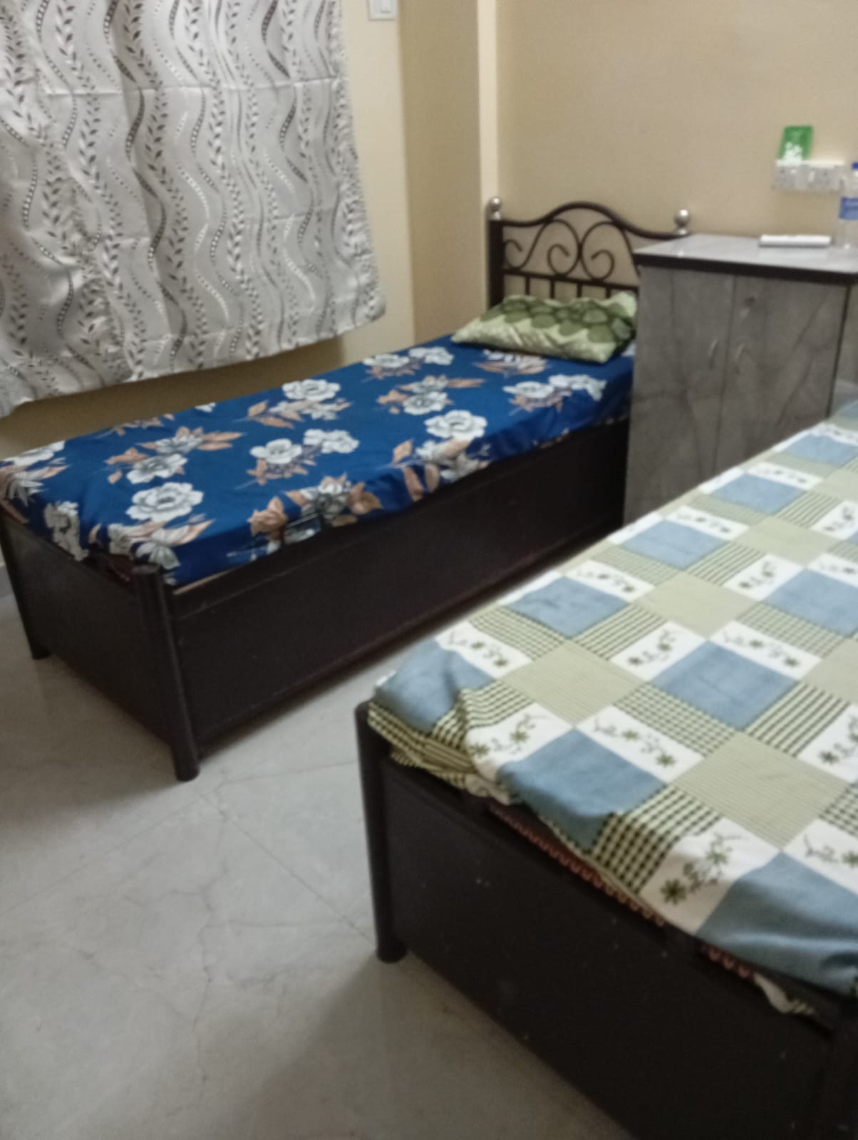 Pg For Rent in Samrat Real Estates