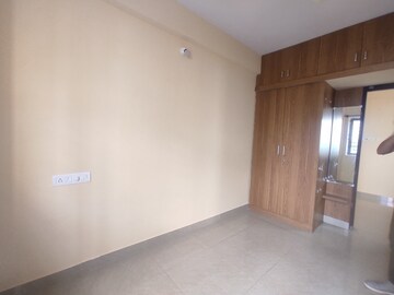 Room in 1 BHK Builder Floor at Hsr Layout – for Rent
