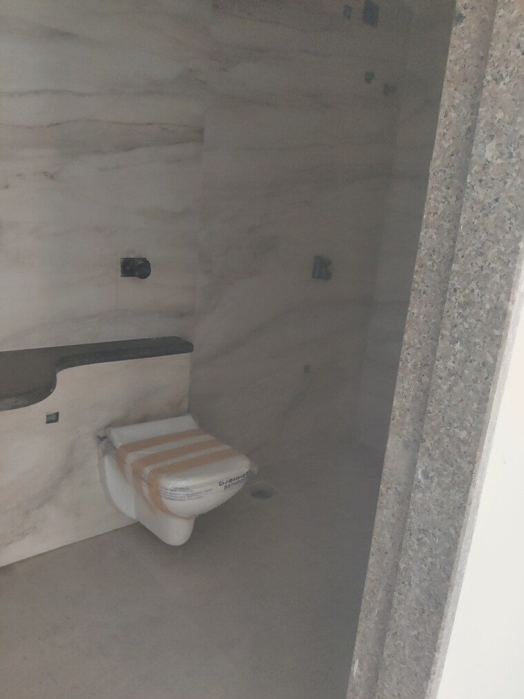 Bathroom, new-mhada-colony 1 Bedroom 550 Sq.Ft. Apartment In Powai Mumbai 8622880