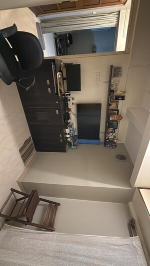 Furnished Amenities in 1 BHK Apartment at Aalap CHS Hindu Colony, Dadar East – for Sale