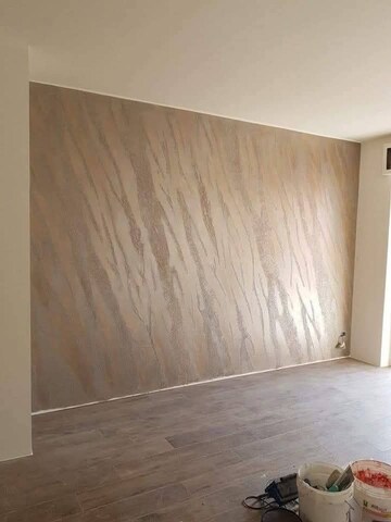 Room in 4 BHK Apartment at Igi Airport Area – for Sale