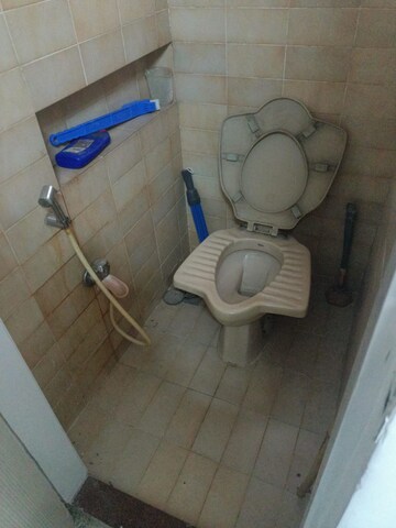 Bathroom in 1 RK Apartment at Ishan CHS Matunga, Matunga East – for Rent