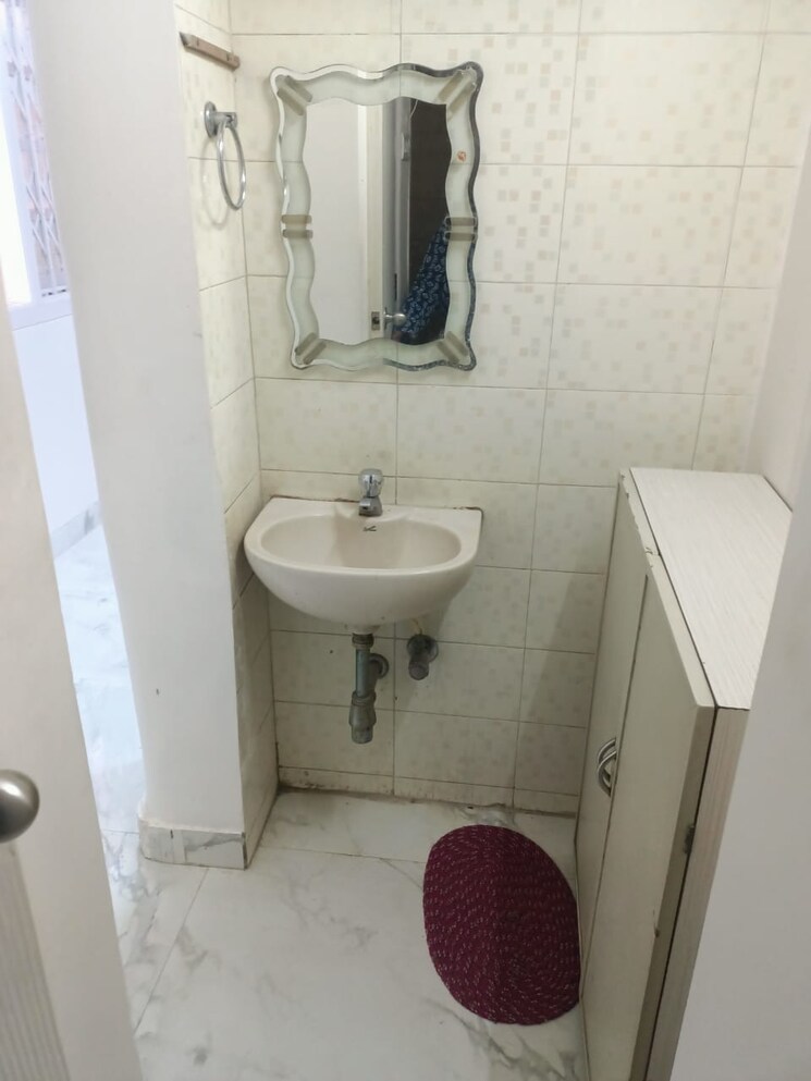 Bathroom, ishan-chs-matunga 1 RK 350 Sq.Ft. Apartment In Matunga East Mumbai 8622956