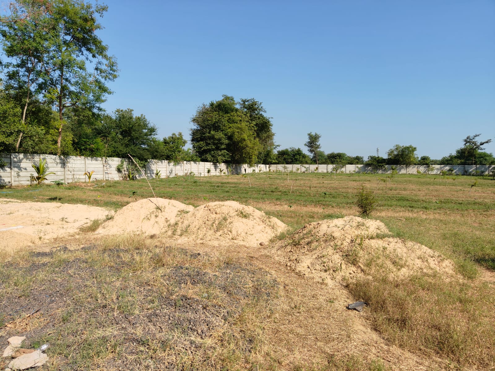 Land For Sale in 132 Feet Road
 Corporate 