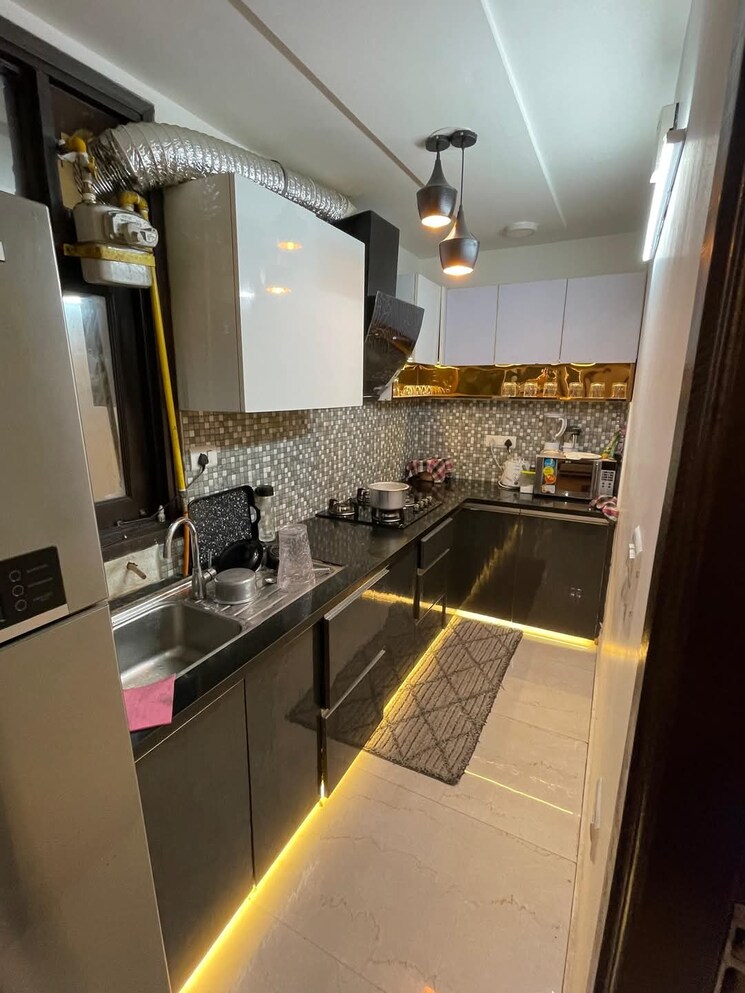 Kitchen, freedom fighters enclave 3 Bedroom 1600 Sq.Ft. Apartment In Freedom Fighters Enclave Delhi 8622985