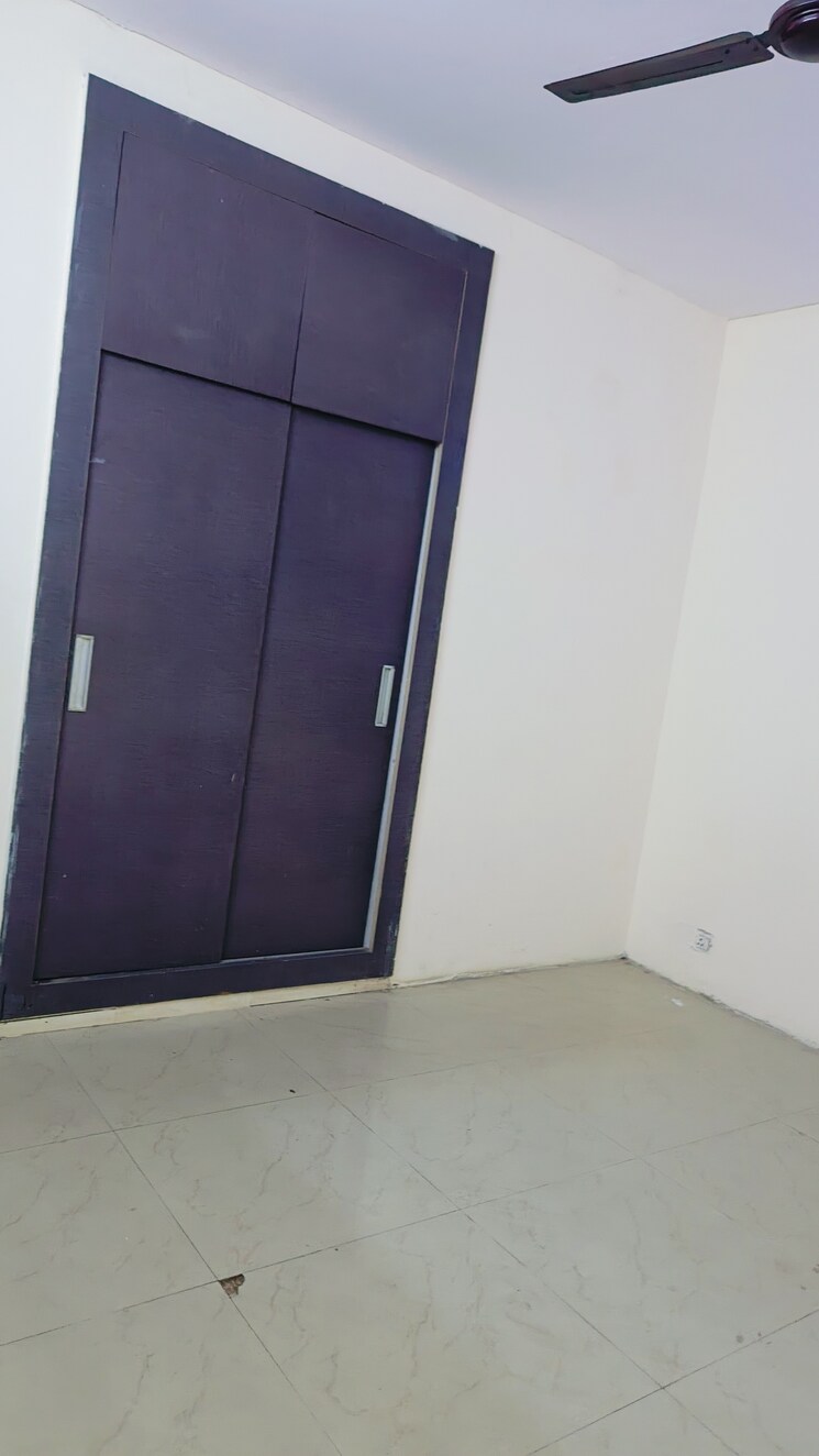 Room, bptp-park-81 3 Bedroom 275 Sq.Yd. Builder Floor In Sector 81 Faridabad 8622992