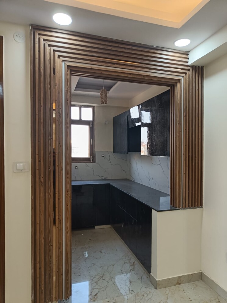 Kitchen, sector 72 4 Bedroom 1700 Sq.Ft. Builder Floor In Sector 72 Noida 8623010