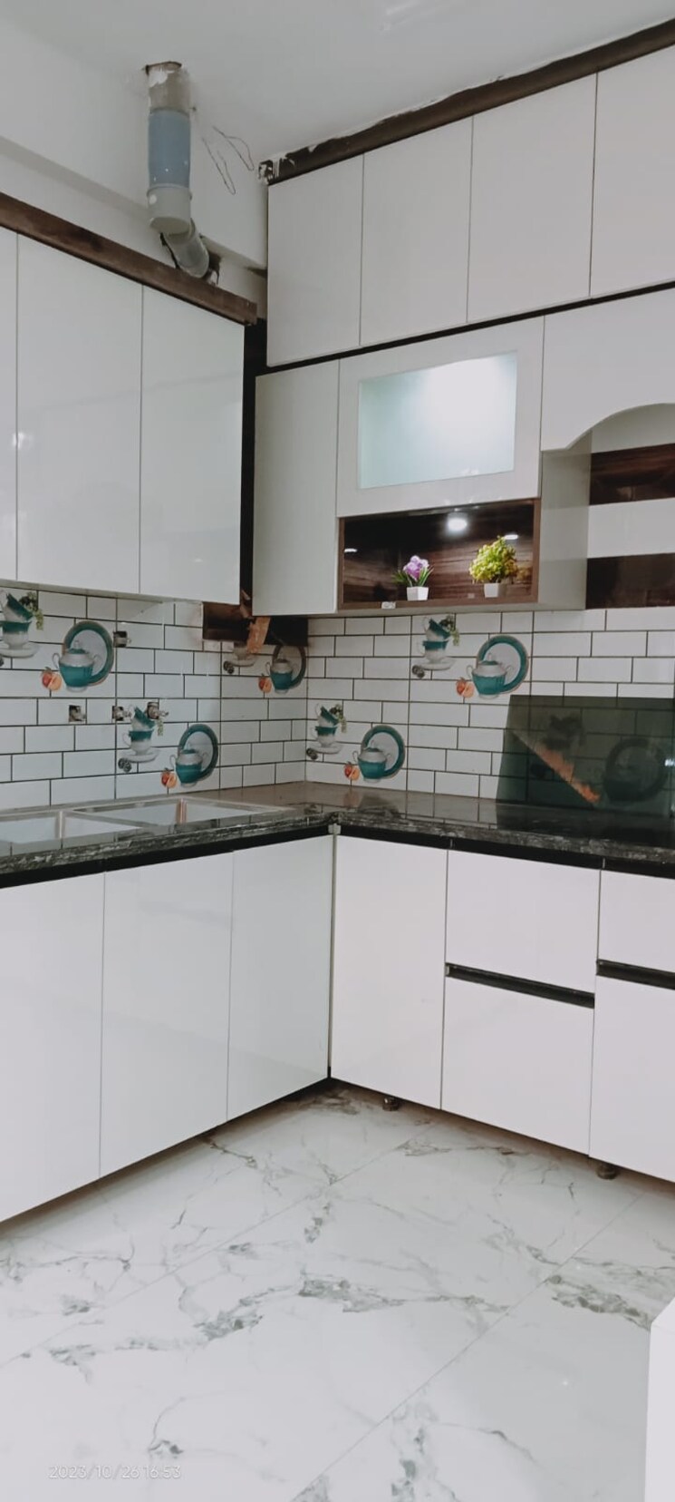 Kitchen, sector 72 4 Bedroom 1700 Sq.Ft. Builder Floor In Sector 72 Noida 8623010