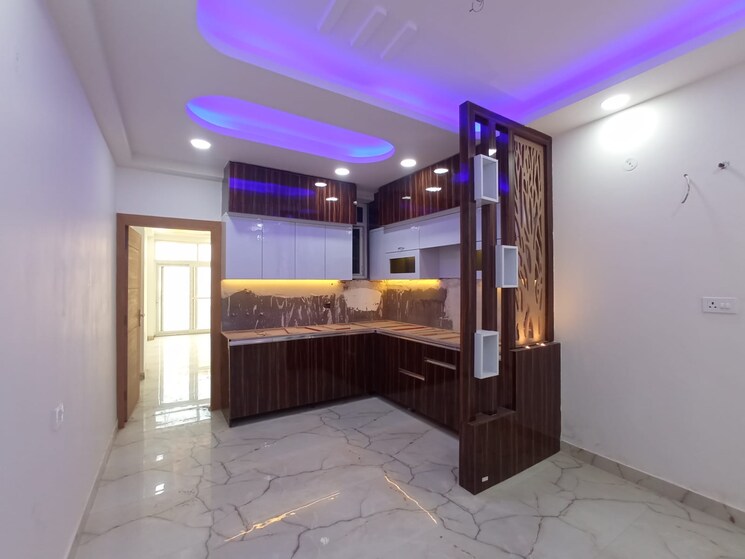 Bedroom, sector 72 4 Bedroom 1700 Sq.Ft. Builder Floor In Sector 72 Noida 8623010