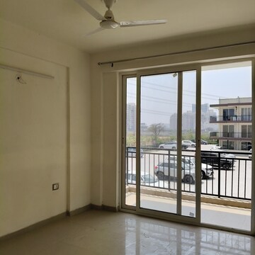 Room in 3 BHK Apartment at ROF Aalayas Phase 2, Sector 102 – for Rent