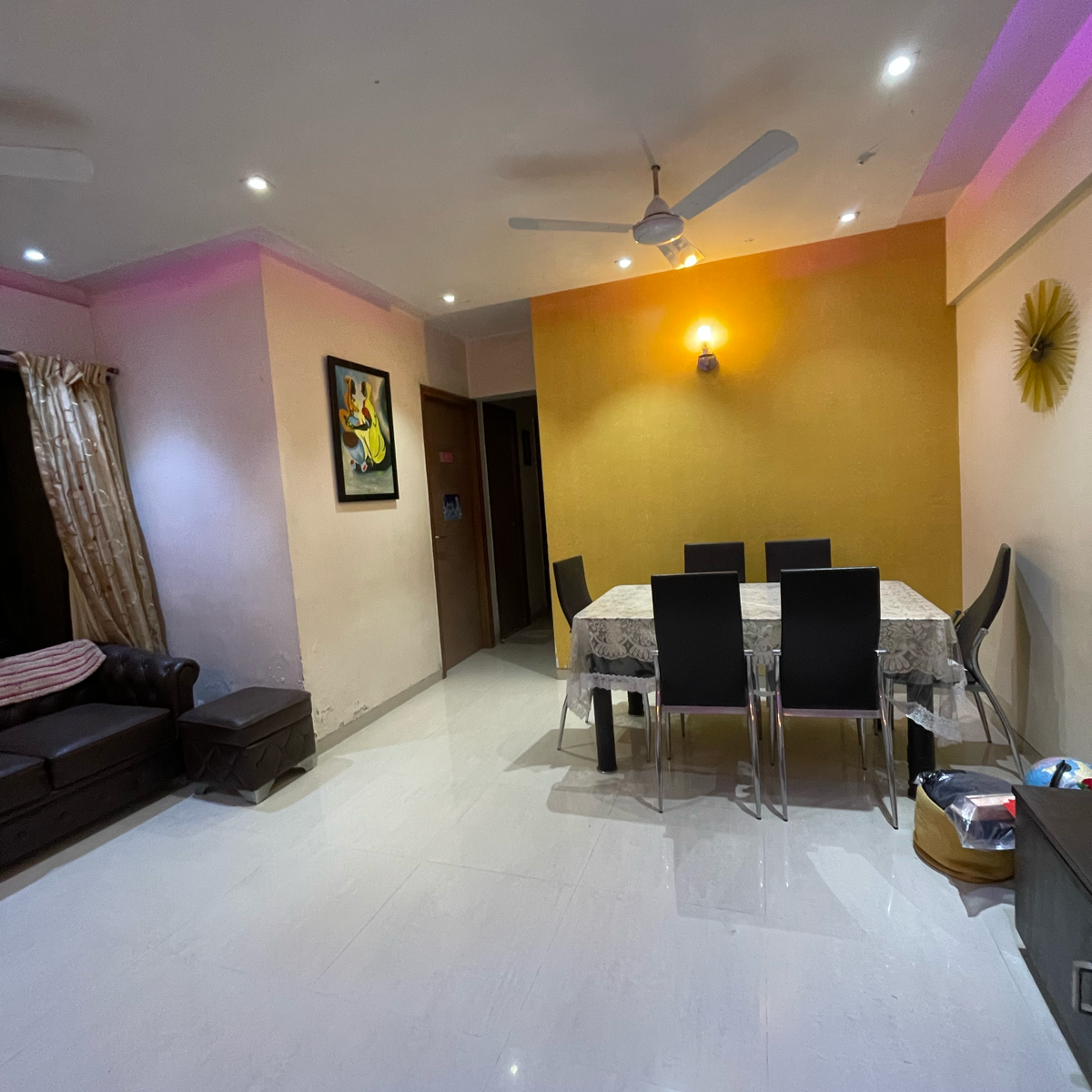 2 BHK Apartment For Rent in Riddhi Garden Complex