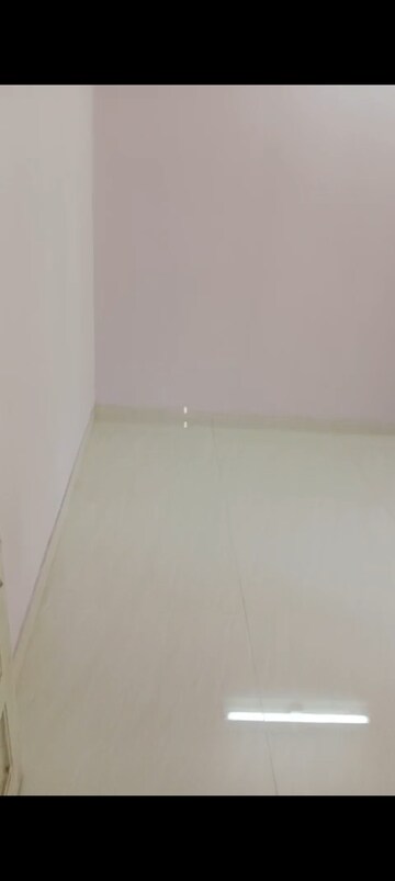 Room in 1.5 BHK Apartment at Shivneri CHS Kurla, Kurla East – for Rent