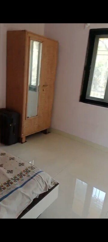 Room in 1.5 BHK Apartment at Shivneri CHS Kurla, Kurla East – for Rent