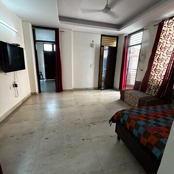 2 BHK Builder Floor For Rent in Kotla Mubarakpur